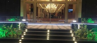 Luxe King Escape | Jeddah’s Harbour Gateway