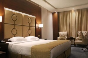 1 chambre, coffres-forts dans les chambres, bureau, Wi-Fi gratuit