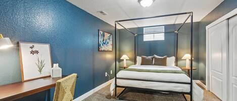 4 habitaciones, escritorio, tabla de planchar con plancha y wifi gratis