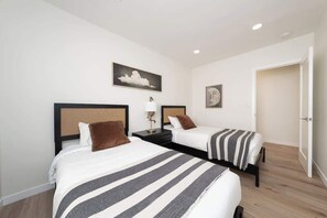 3 bedrooms, WiFi, bed sheets