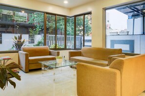 House | Living area - Elite Stays at Viman Nagar Kharadi (Pune)