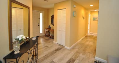 Salty Breeze Canal Front Pool Home W Boat Dock