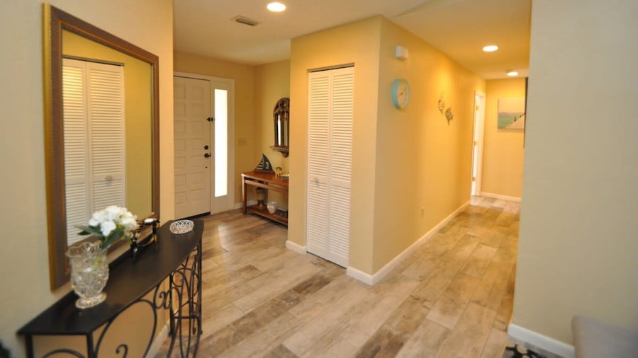 Salty Breeze Canal Front Pool Home W Boat Dock