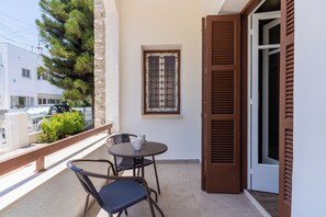 Balcony - Aura 2-Bedroom Apartment in Larnaca (Larnaca)