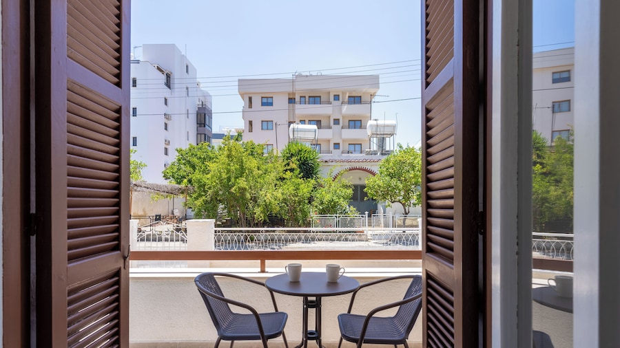 Aura 2-Bedroom Apartment in Larnaca