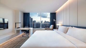 In-room safe, desk, iron/ironing board, free WiFi