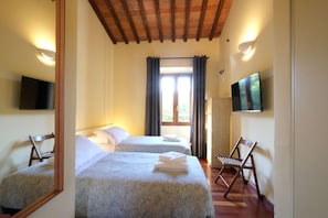 4 Schlafzimmer, Bügeleisen/Bügelbrett, WLAN, Bettwäsche