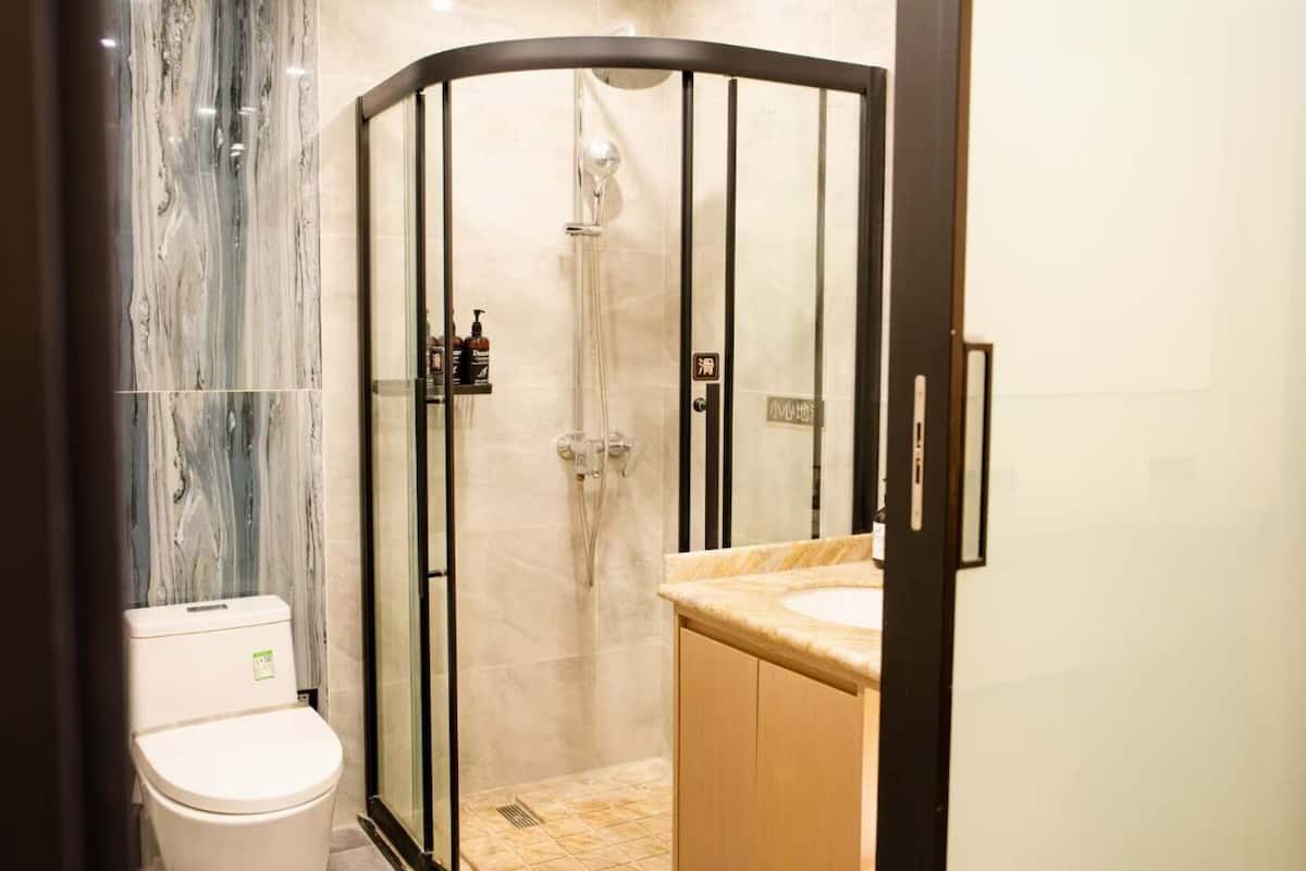 Classic Double Room, 1 Katil Kelamin (Double), Ground Floor | Bilik Mandi | Selipar