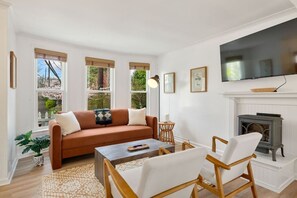 Smart TV, books, offices, computer monitors