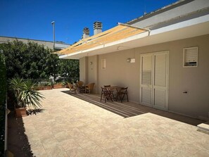 Outdoor dining - Andromeda Rooms  in Otranto (Otranto)