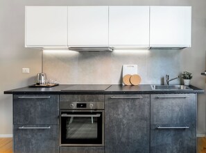 Private kitchen - Charming flat with desk (Milan)