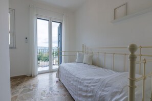 Room - Casa Nonna Manuela by Rentbeat (Racalmuto)