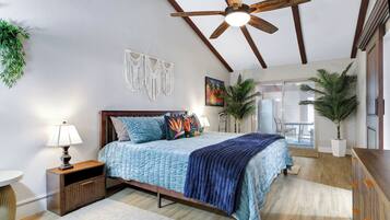 3 habitaciones, escritorio, tabla de planchar con plancha y wifi gratis