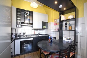 Fridge, microwave, oven, dishwasher