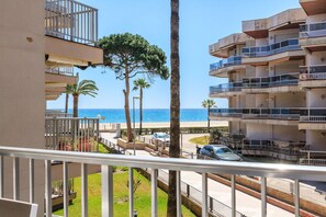 Property grounds - 255 Family flat on the beachfront in Vilafortuny/Cambrils UHC DMS V (Cambrils)