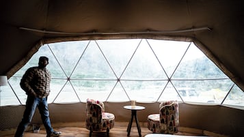 Nirvana Spheres Dome | Mountain view