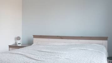 1 Schlafzimmer, Reisekinderbett, WLAN, Bettwäsche