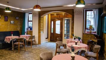 Desayuno buffet incluido todos los días