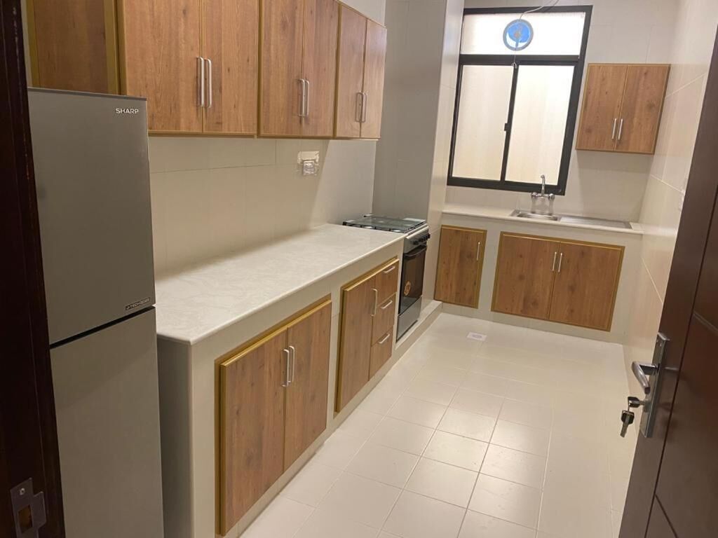 Luxury Apartment, 2 Bedrooms | Private kitchen | Stovetop, cookware/dishes/utensils