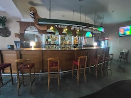 Bar (en la propiedad)