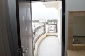 Basic Apartment - Aknan 01 - Center Market (Salalah)