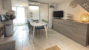 Dining - Valras-Loc – Petite maison avec jardin et piscine (Valras-Plage)