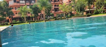 Propriété Marrakech 2 Chambres Village Privé Avec Piscines