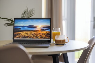 Spacious 3-br House with Parking