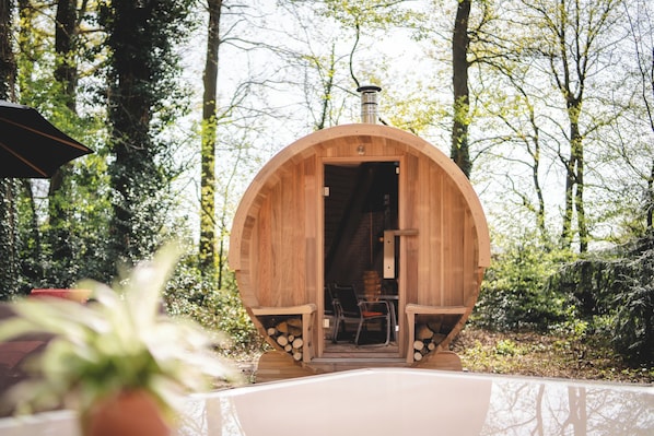 Bain à remous extérieur