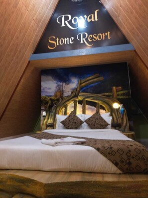 Prem Villa Cottage | Desk, free WiFi