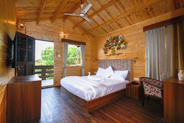 Classic-Doppelzimmer, Balkon, Poolblick