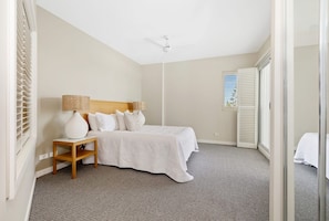 2 bedrooms, iron/ironing board, free WiFi, bed sheets - The Pool Resort Kingscliff 2B Dual Key Apt 1201/02 (Tweed)