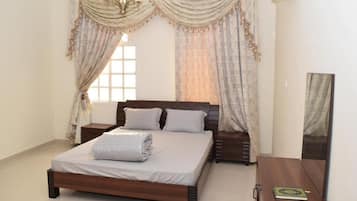 5 bedrooms, laptop workspace, free WiFi