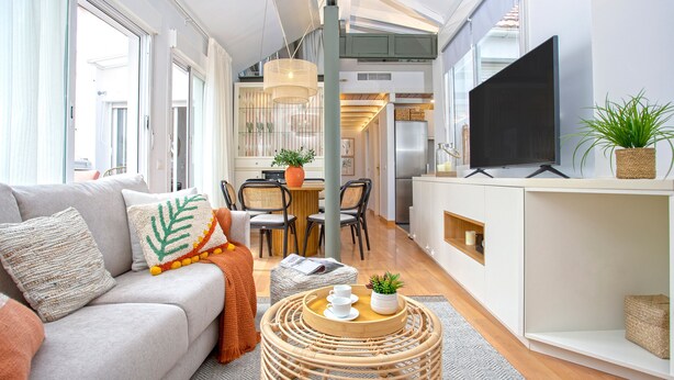 อพาร์ทเมนท์ (3 Bedrooms) | บริเวณนั่งเล่น