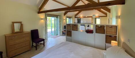 1 chambre, décoration personnalisée, ameublement personnalisé