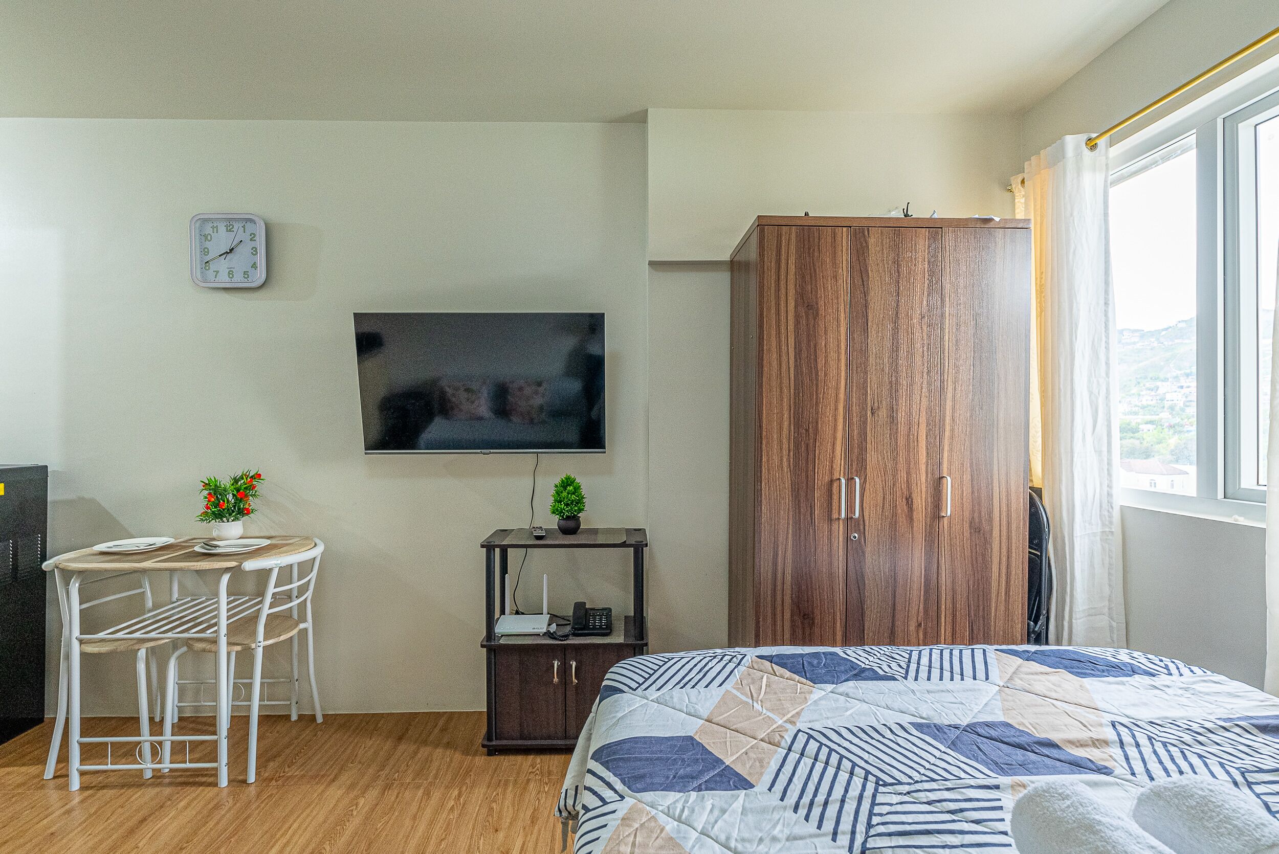 WiFi、ベッドシーツ