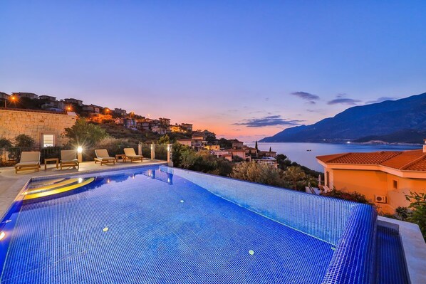 Villa, Sea View | 4 bedrooms, iron/ironing board, free WiFi - Villa Basil (Kas)