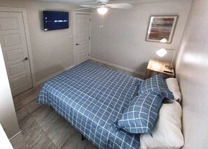 1 habitación, tabla de planchar con plancha, wifi gratis y ropa de cama 