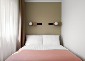 雙人房 | 獨特裝潢、布置獨特、書桌、筆電工作空間