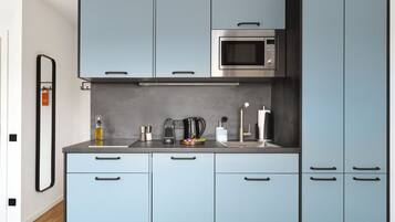 Suite | Private kitchen | Espresso maker, electric kettle, toaster