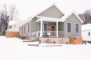 Exterior - The Jolly Rancher (Hummelstown)
