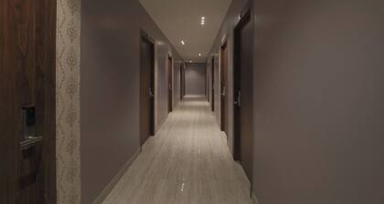 Hotel Hi city Inn Near ISBT