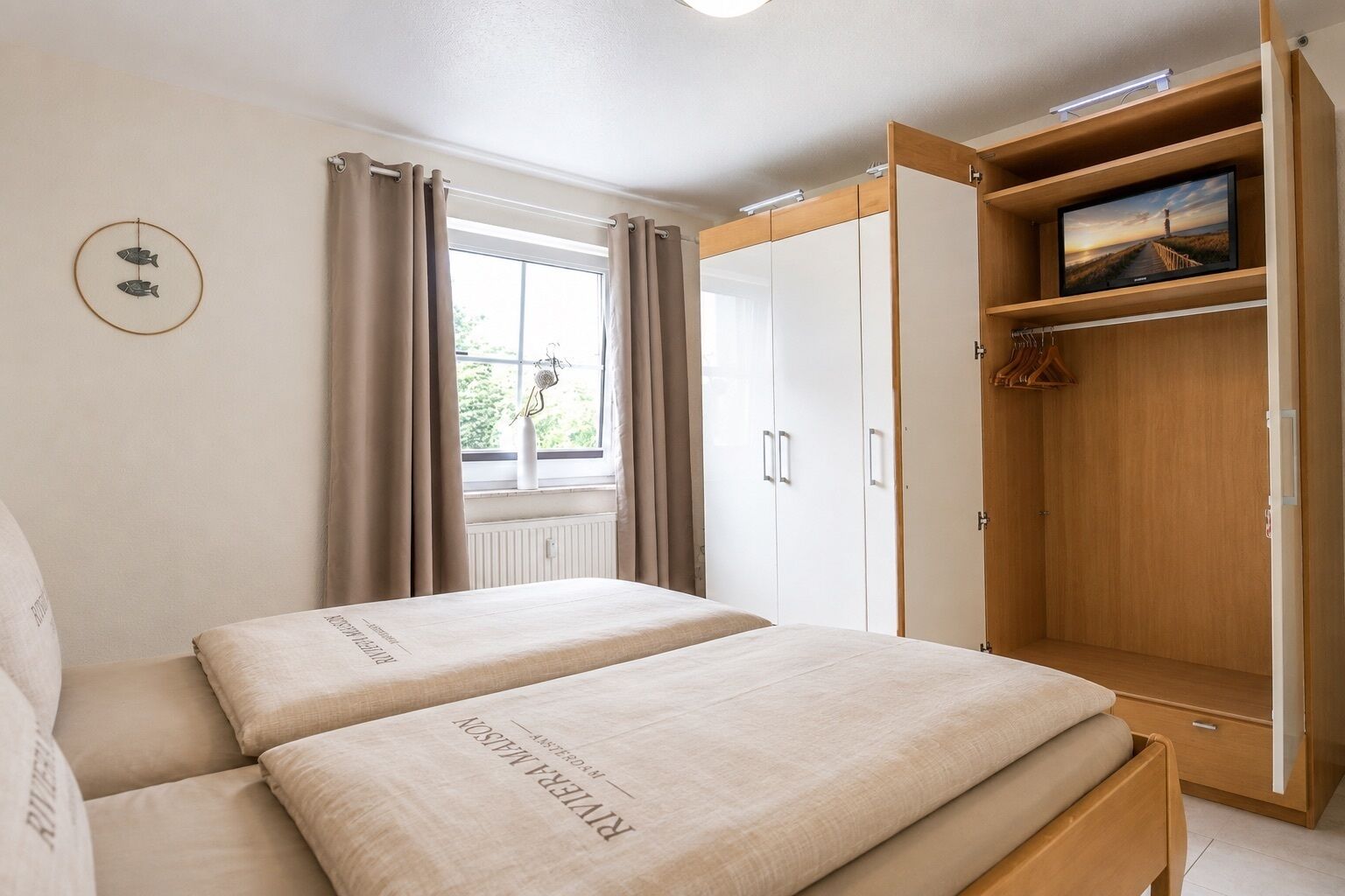 2 Schlafzimmer, Reisekinderbett, kostenloses WLAN