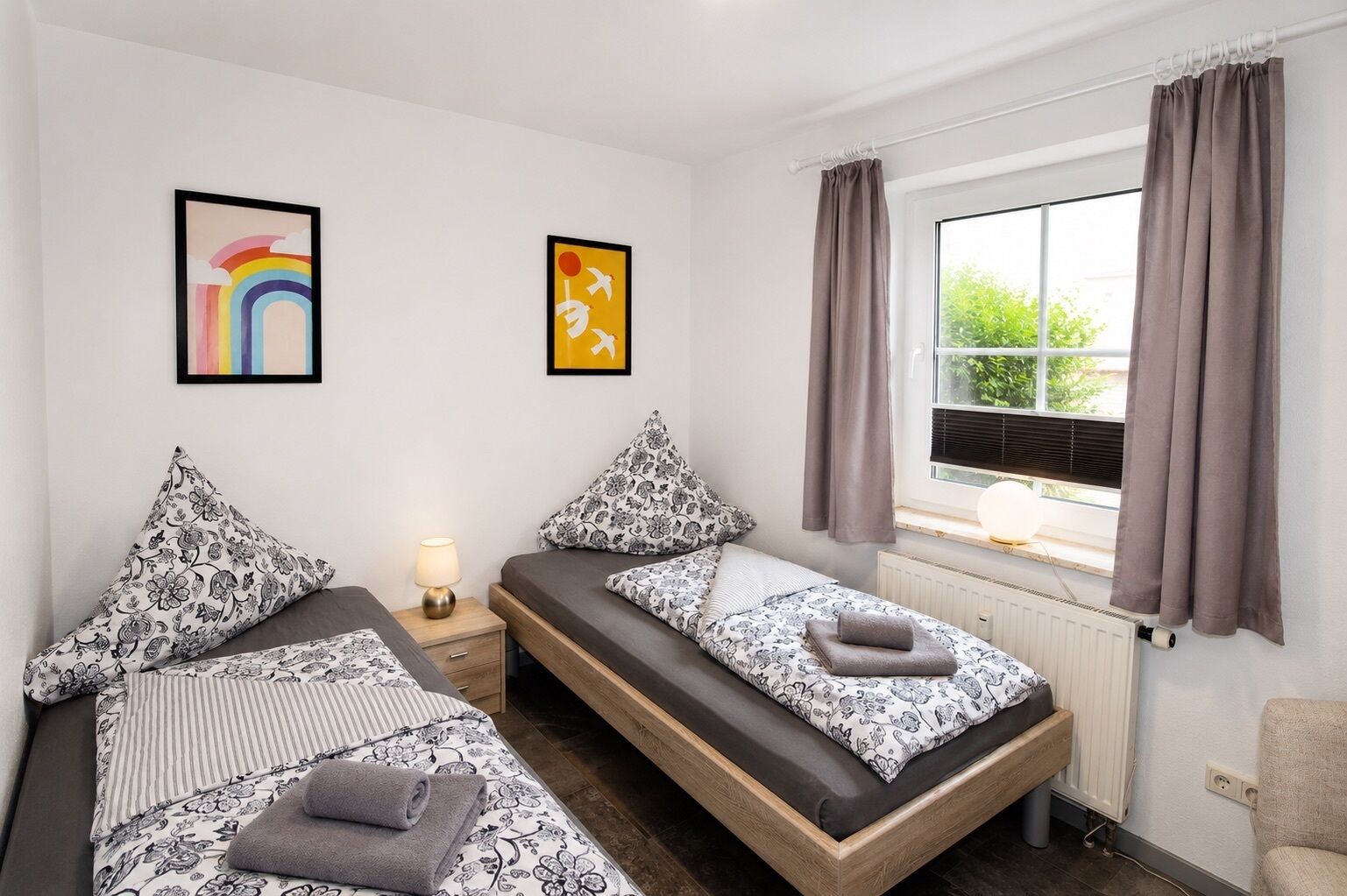 2 Schlafzimmer, Reisekinderbett, kostenloses WLAN