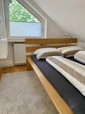 2 bedrooms, desk, free WiFi