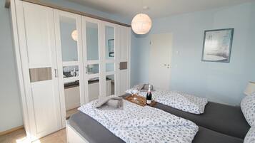 3 Schlafzimmer, Bügeleisen/Bügelbrett, Reisekinderbett, kostenloses WLAN