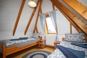3 bedrooms, iron/ironing board, travel crib, free WiFi