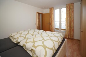 1 bedroom, iron/ironing board, free WiFi - "Heimathafen Nr. 24" - right in the heart of Duhnen! (Cuxhaven)