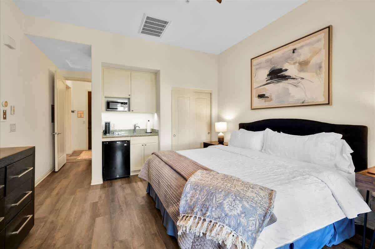 1 間睡房、書桌、熨斗/熨衫板、Wi-Fi