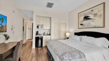 1 soveværelse, skrivebord, strygejern/strygebræt, Wi-Fi